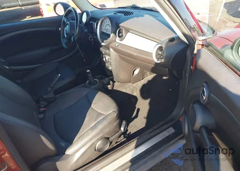 2013 Mini Hardtop Cooper z USA, uszkodzony, nr VIN WMWSU3C50DT680425